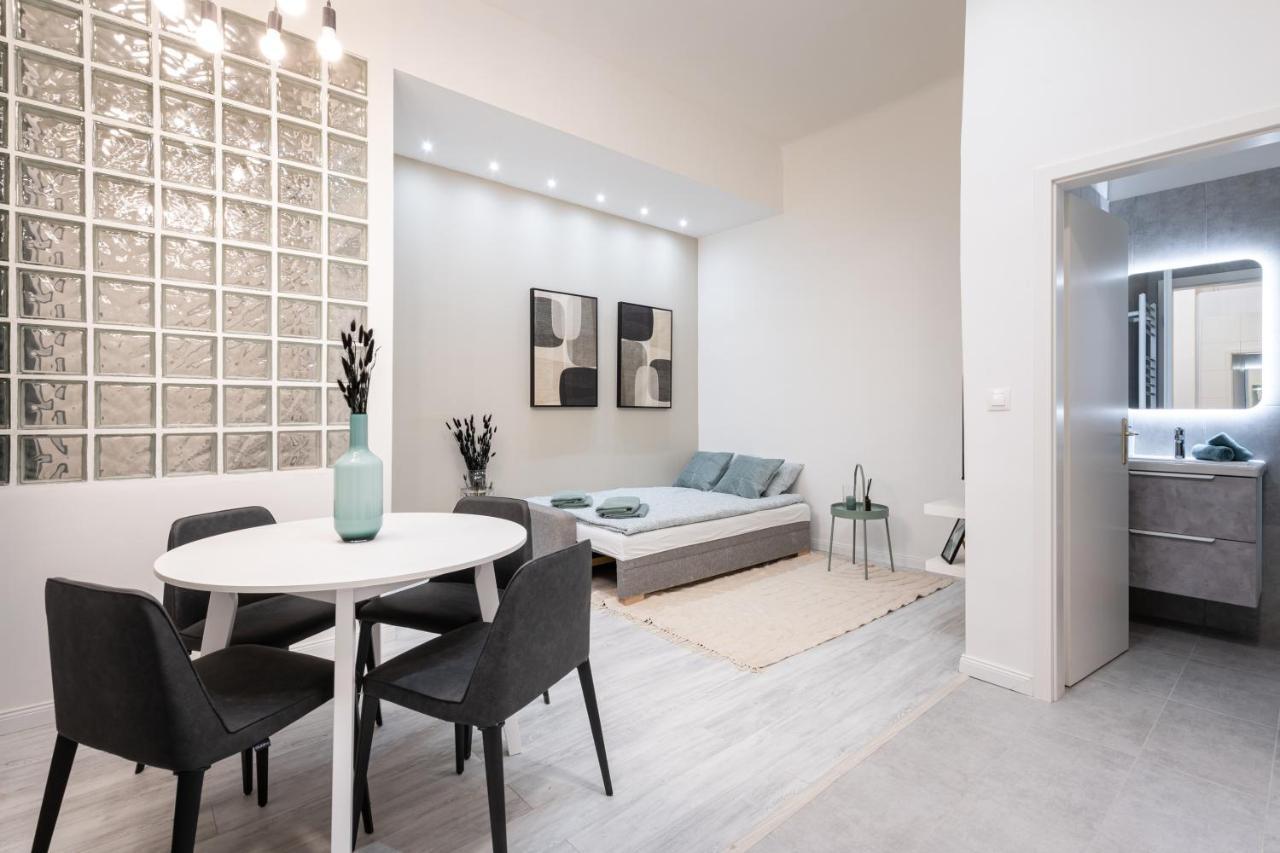 Apartament Kl31 - Urban Escape - Prime Location - Klauzal Square By Bqa Budapeszt Pokój zdjęcie